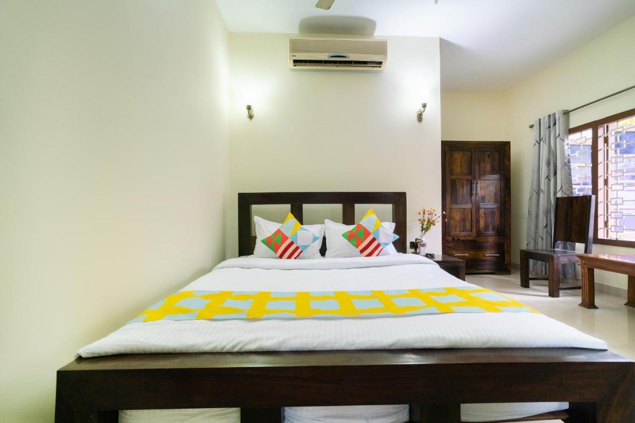 Oyo Home 63551 Pleasant Stay Near Fort Kochi Beach Exterior photo